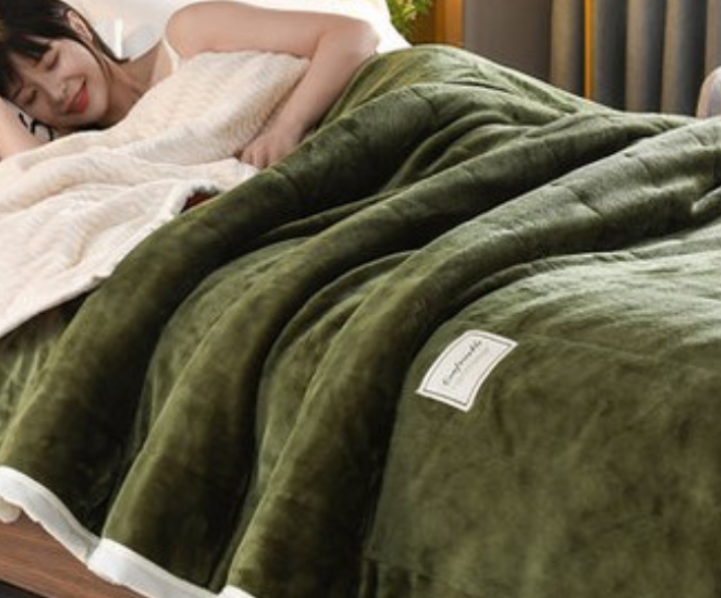 Fleece Blankets And Thick Warm Winter Blankets